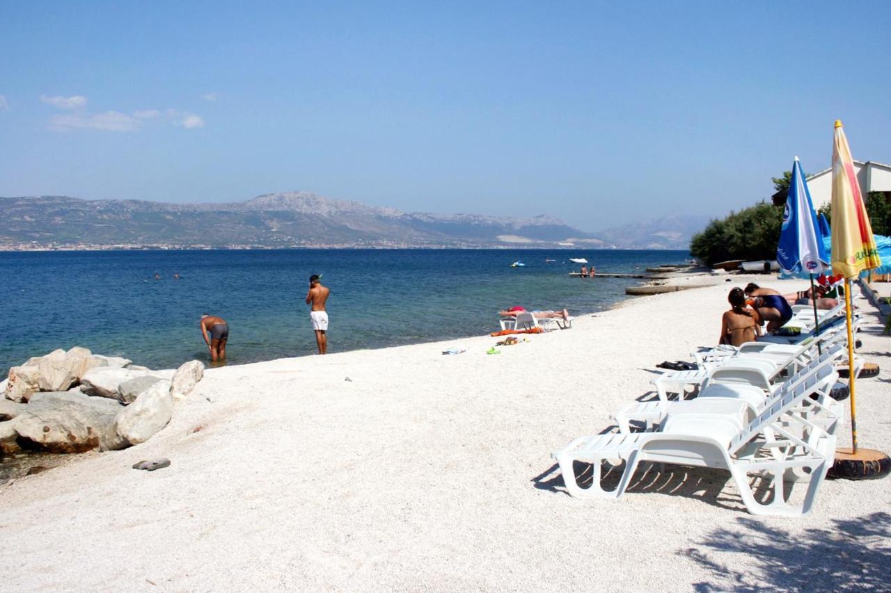 Apartments By The Sea Arbanija, Ciovo - 17332 特罗吉尔 外观 照片