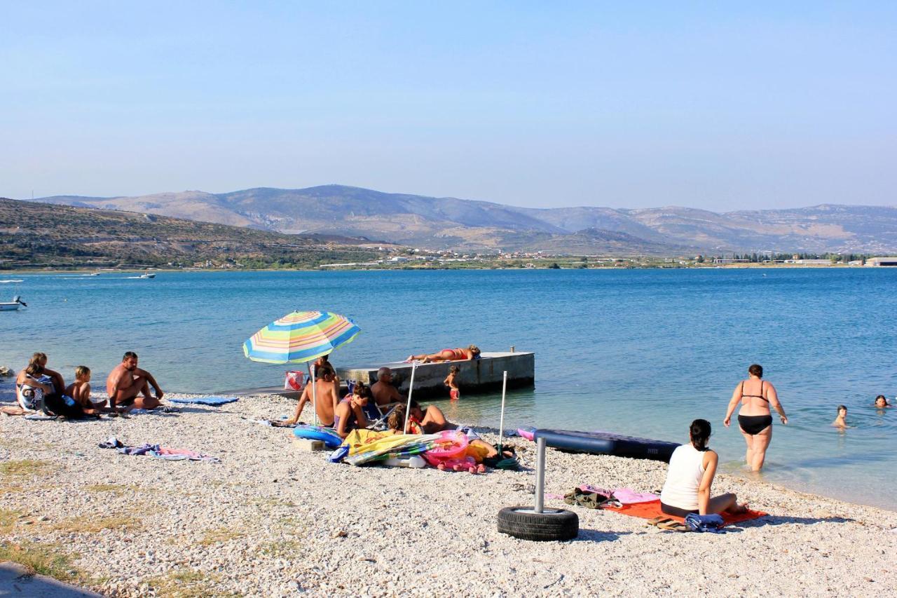 Apartments By The Sea Arbanija, Ciovo - 17332 特罗吉尔 外观 照片