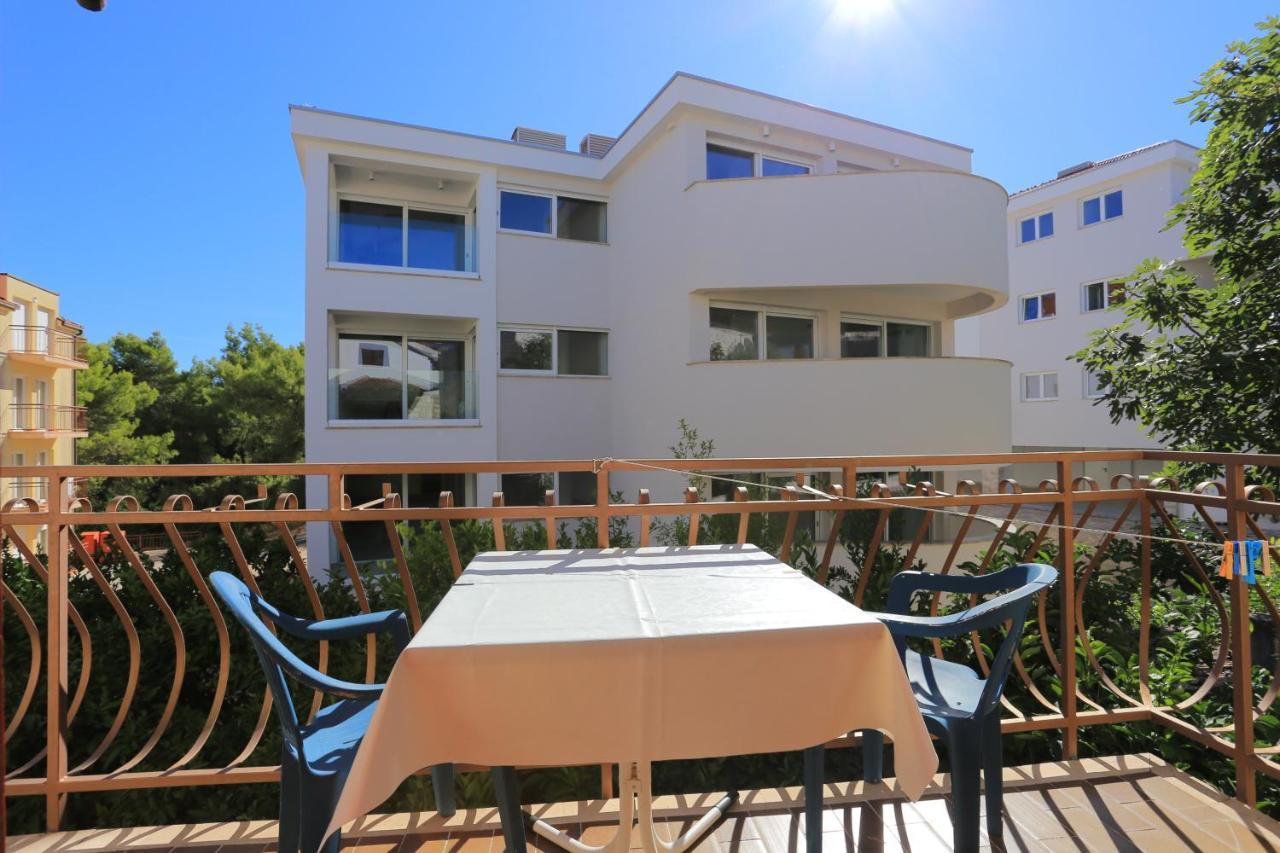 Apartments By The Sea Arbanija, Ciovo - 17332 特罗吉尔 外观 照片